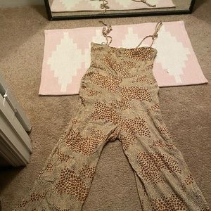 Tillys jumpsuit with pockets